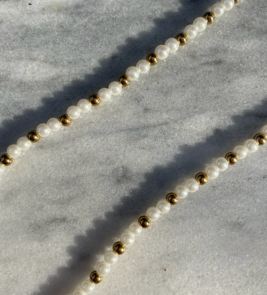Dot Necklace